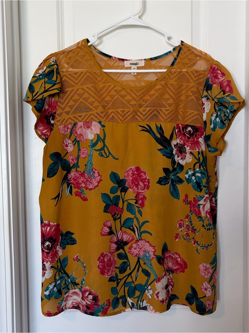 meraki Mustard Yellow Lace Knit Top with Floral Trim
Size 1X